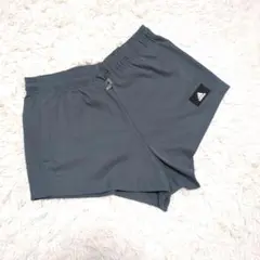 美品 adidas アディダス ショートパンツ M ブルーグレー GJ5558