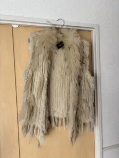 ナルシス　ベージュファーベスト