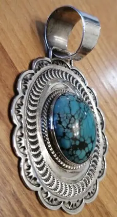 EMリンキン（E.M. Linkin） ブラックスパイダーウェブナバホペンダント