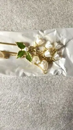 花とパールの和風髪飾り