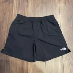 THE NORTH FACE ブラックショートパンツのサムネイル