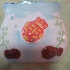 金魚デザインの陶器製容器 フラワーベース 花瓶 用途色々