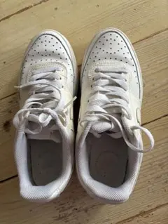 Nike Air Force 1 ホワイトスニーカー