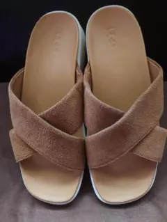 #アグ UGGエミリー チェスナットスエード 22cm 美品のサムネイル