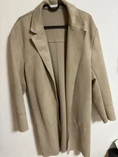 ZARA ベージュ チェスターコートのサムネイル