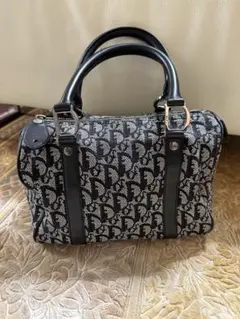 Item thumbnail for item e15f69b8-e556-49f6-b270-4d41887972c1