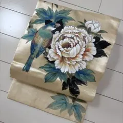 ■C014■アンティーク■正絹■繻子　鳥の子色　インコと牡丹柄　手描　名古屋帯■