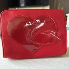 shu uemura 赤いハートポーチのサムネイル