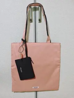 2026年最新】prada ノベルティ トートバッグの人気アイテム - メルカリ