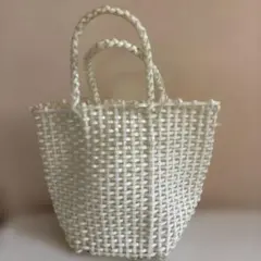 ホワイト編み込みトートバッグ　ニコアンド