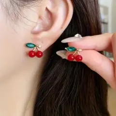 ★新品★甘いさくらんぼピアス◆他とまとめ買い・同封発送値引可能 レトロ