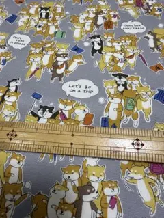110cm✖︎50cm綿オックス生地グレー地に観光おのぼりシバ犬が可愛い