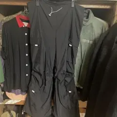 ブラックナイロンカーゴパンツ