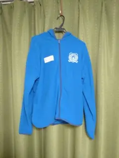 ブラウブリッツ秋田　フリース　青色 フルジップパーカー A2Care