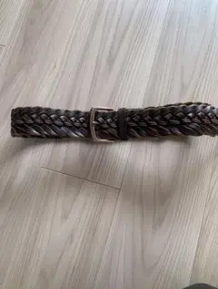 本革の編み込みデザイン ベルト