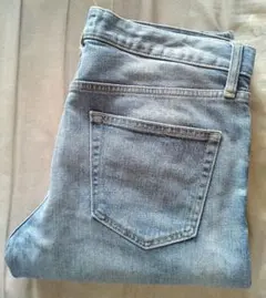 ユニクロ　セルビッジスリムフィットレギュラージーンズ　W33