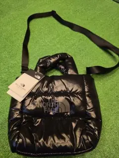 【新品未使用品】値引き❤THE NORTH FACE PLUMP TOTE BAのサムネイル