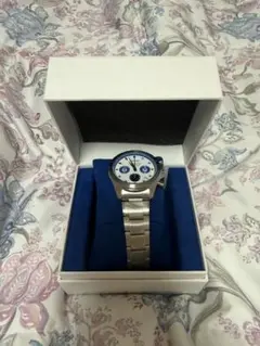【値下げ相談可】300本限定 遊戯王 SEIKO 青眼の白龍 真紅眼の黒竜 300本限定 遊戯王 SEIKO 青眼の白龍 真紅眼の黒竜 腕時計 新品未使用