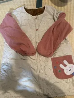 保育　 裏起毛の温かいエプロン