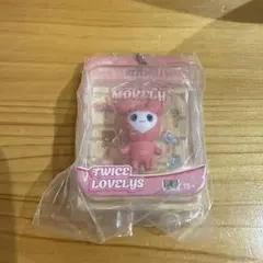 新品未開封★TWICE LOVELYS ブリスターマスコットチャーム モモ