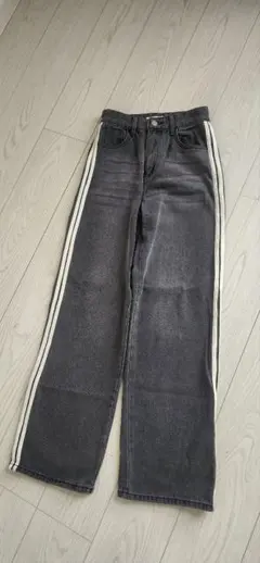 サイドライン デニムパンツ ブラックのサムネイル