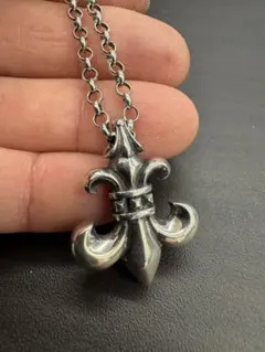 A&G ネックレス Fleur de Lis シルバー925　ハートペンダント A&G silver925 ネックレス ハート フレア - メルカリ