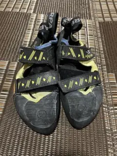 Item thumbnail for item 384846dd-9f33-4e65-9f38-063bf10e2d93