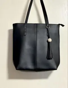 【美品】大きめ　ショルダートートバッグ　トートバッグ　A4が入る大容量　黒