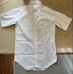 ホワイト 半袖ボタンダウンシャツ ポケット付き