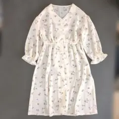 GU　花柄ワンピース クリーム色