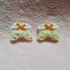 赤ちゃんお洋服　フリルサロペット２着セット　水玉花柄黄色