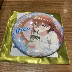 五等分の花嫁　anisugar 三玖　ドーナツ　缶バッジ