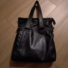 廃盤品。 黒いトートバッグ 取り外し可能ストラップ付き