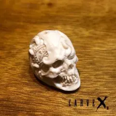 手彫りスカル carveX 鹿の角 髑髏 根付 手作り ペンダント ストラップ 手彫りスカル carveX 鹿の角 髑髏 根付 手作り ペンダント