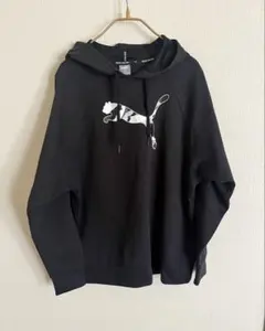 Puma ブラック フード付きパーカー