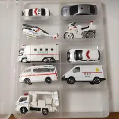 救急車、白の車両　ミニカーセット