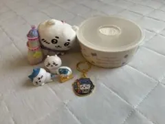 UNIQLO ちいかわ　サンリオ　コラボ　ノベルティ　非売品　★おまけ付き★