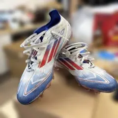 adidas サッカーシューズ ホワイト/レッド/ブルー