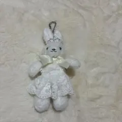 メゾンドフルール　ティアラ付き ウサギ ぬいぐるみ キーホルダーのサムネイル