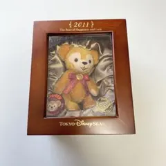 Item thumbnail for item bf9cb66d-02f7-41fc-9c90-3f8574b5836e