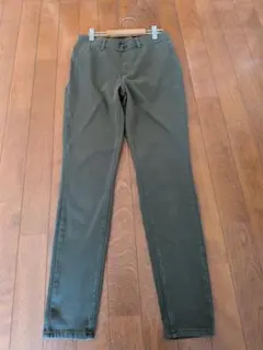 UNIQLO ウルトラストレッチレギンスパンツ