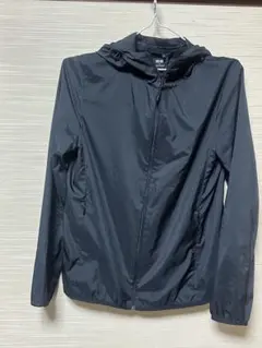 ユニクロポケッタブルパーカー S