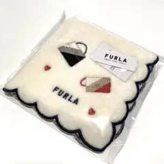 新品　FURLA タオルハンカチ バック柄刺繍　大判