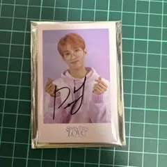 SEVENTEEN LOVE ドギョム サイン入り バッジ