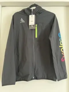 たぁた様　　svolme スボルメ　フード付きウィンドブレーカー 黒