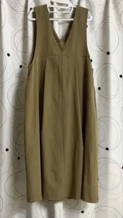 フェリシモ（FELISSIMO）VネックジャンパースカートM