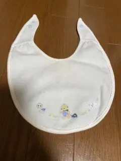 familiar スタイ　よだれかけ