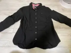 TOMMY HILFIGER 黒シャツ M