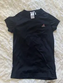 アディダス　adidas Tシャツ