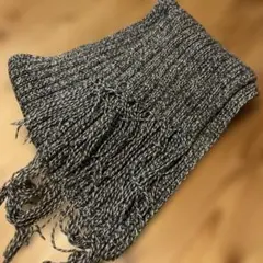 グレー系　ニットマフラー フリンジ付き　ロング